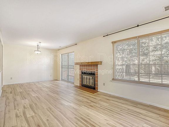 3rd image of 12631 Fairfax St