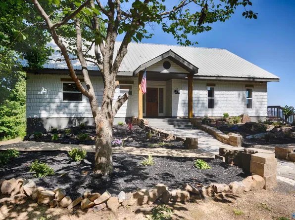 113 McCorkle Mountain Rd, Scottsboro, AL 35769