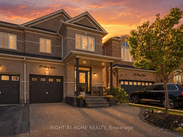 20 Percy Gate, Brampton, ON L7A 3S1