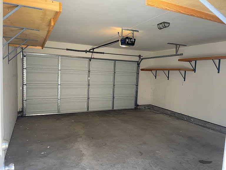 240 W Lemon Ave #B — Photo 18