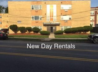 8514 S Summit Ave FLOOR 3, Chicago, IL 60620