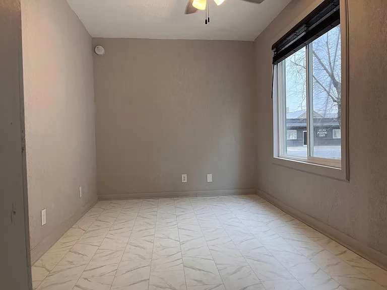 307 E 2nd St #C — Photo 5