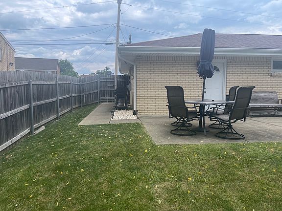 5th image of 407 Kathy Lynn Dr