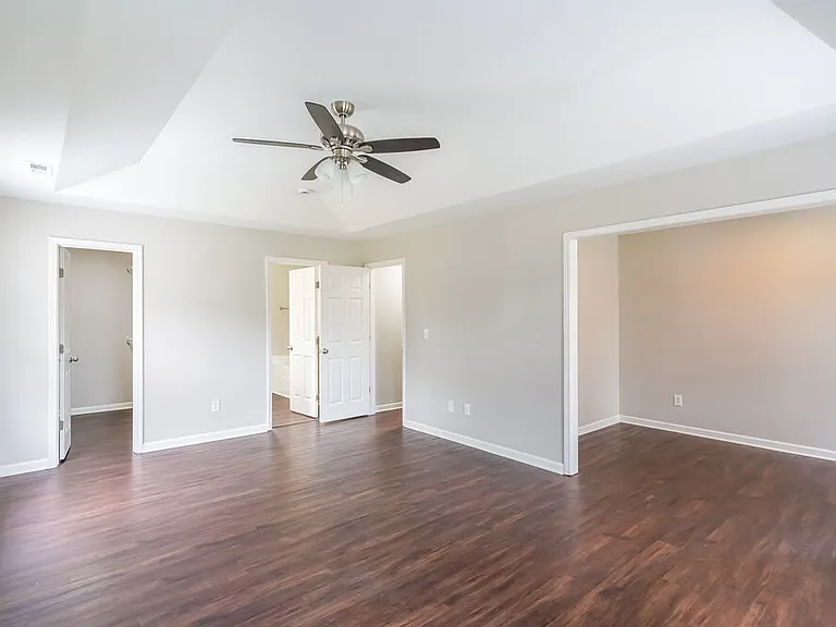 1514 Winter Ct — Photo 12