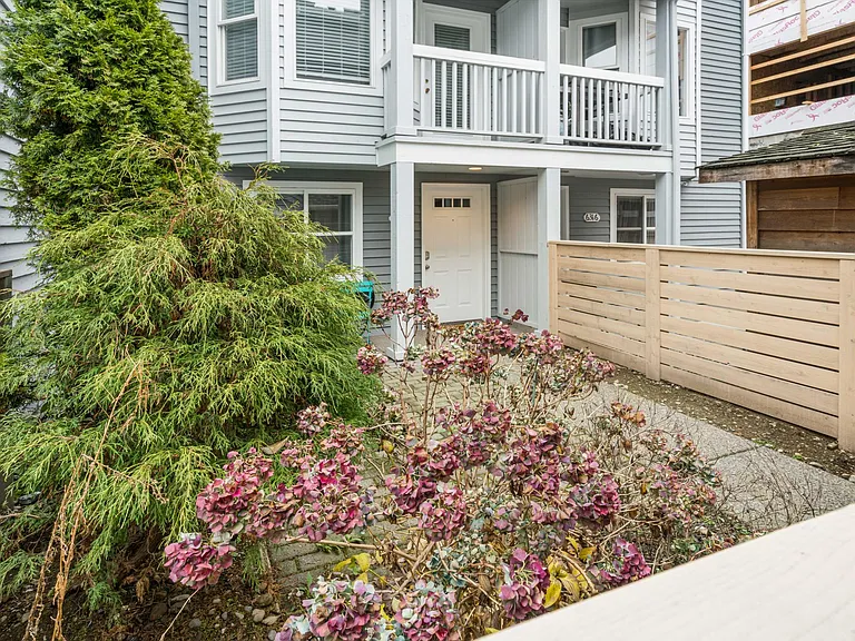 6320 9th Ave NE — Photo 5