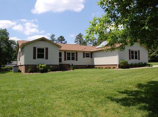 437 Falcon Dr, Concord, NC 28025