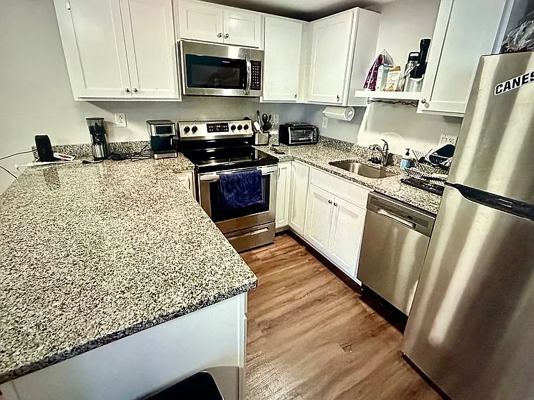 3 Pacific St #B — Photo 1