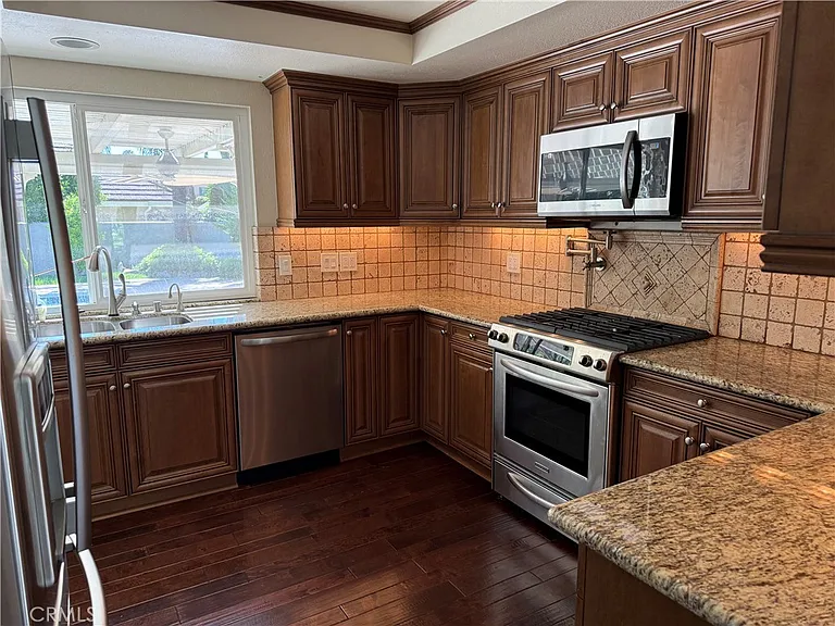 1716 Orangewood Ave — Photo 8