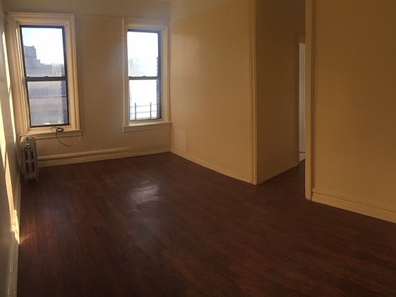 3rd image of 1975 Union St #B1