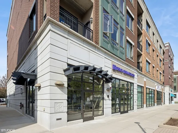 801 Village Center Dr Unit 402, Burr Ridge, IL 60527