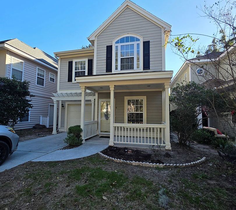 1st image of 40 Gold Oak Dr