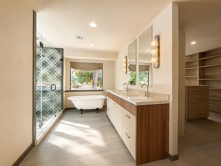 8909 Rocky Shore Dr — Photo 12