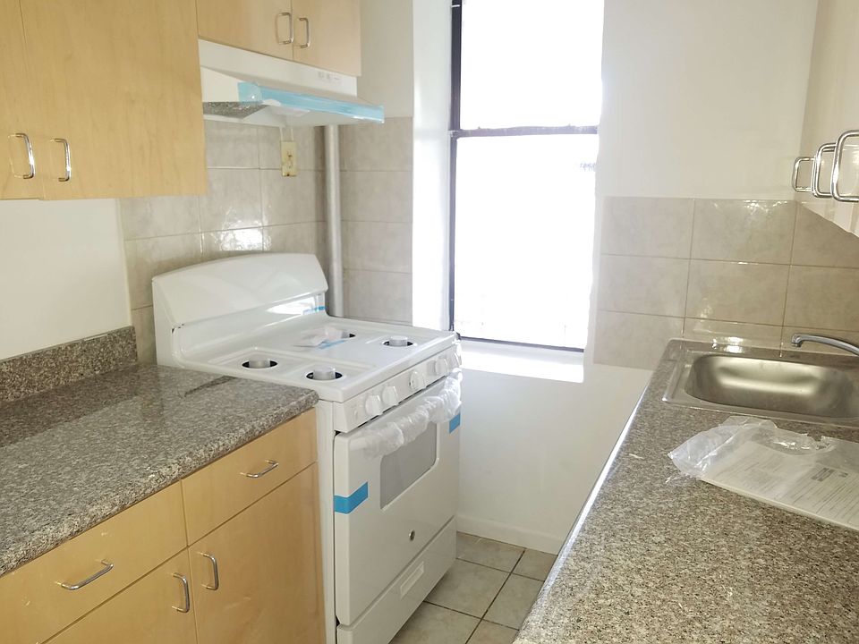 1st image of 534 W 178th St APT 3