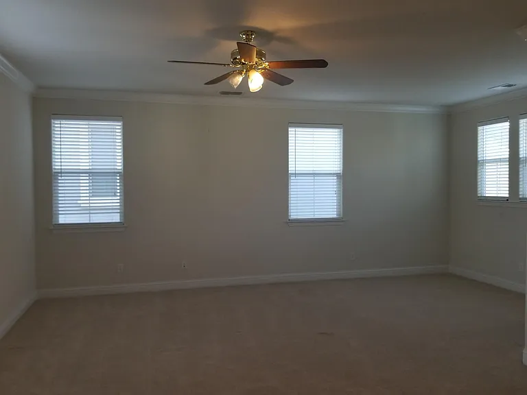 199 N Alta Dena St — Photo 20