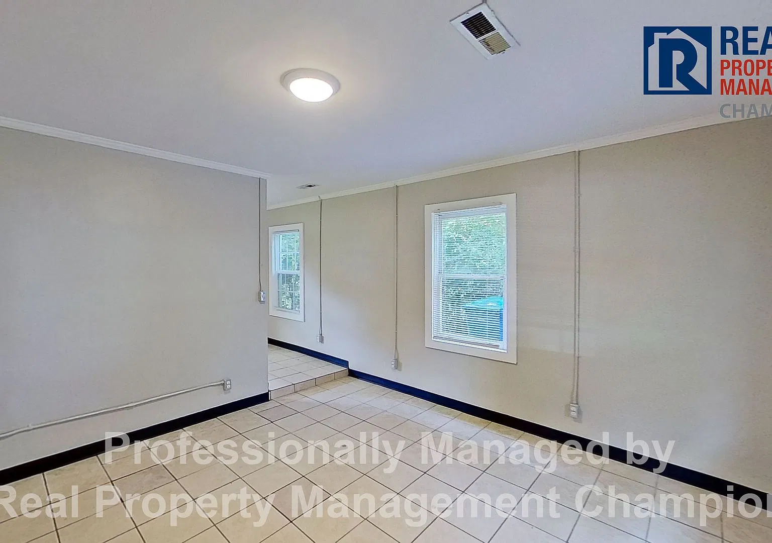 3 BD/1 BA Home in the heart of Wilmington — Photo 2