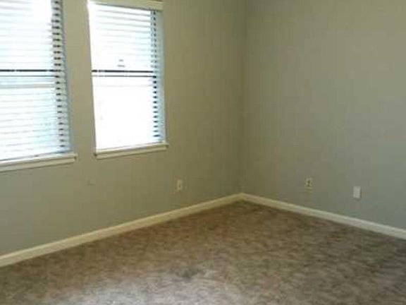 2nd image of 117 Ezzard St