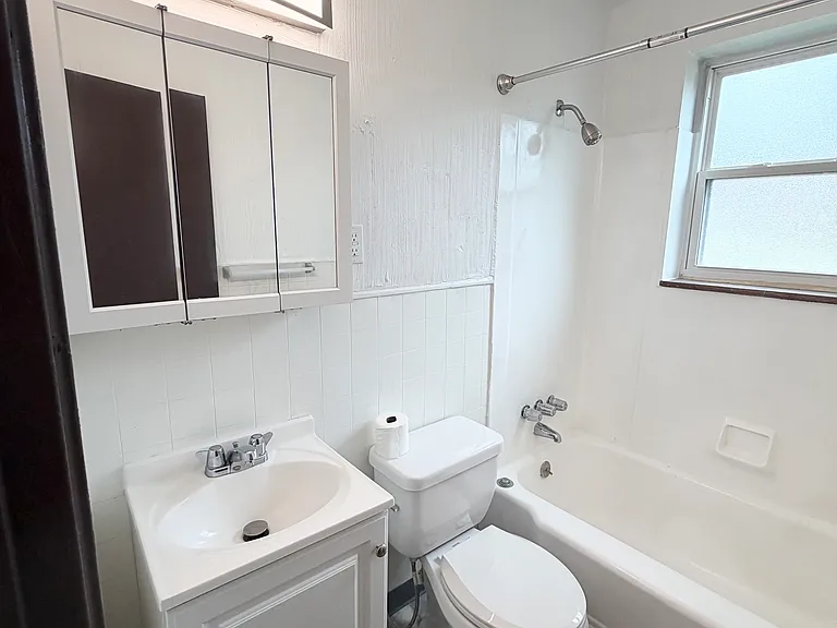 1680 Skyline Dr #8 — Photo 7