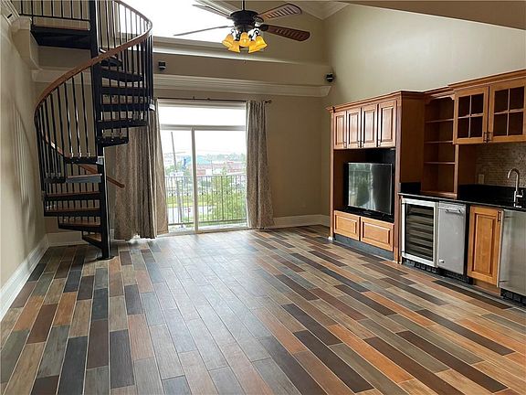 2nd image of 3456 Cleary Ave Ste 505