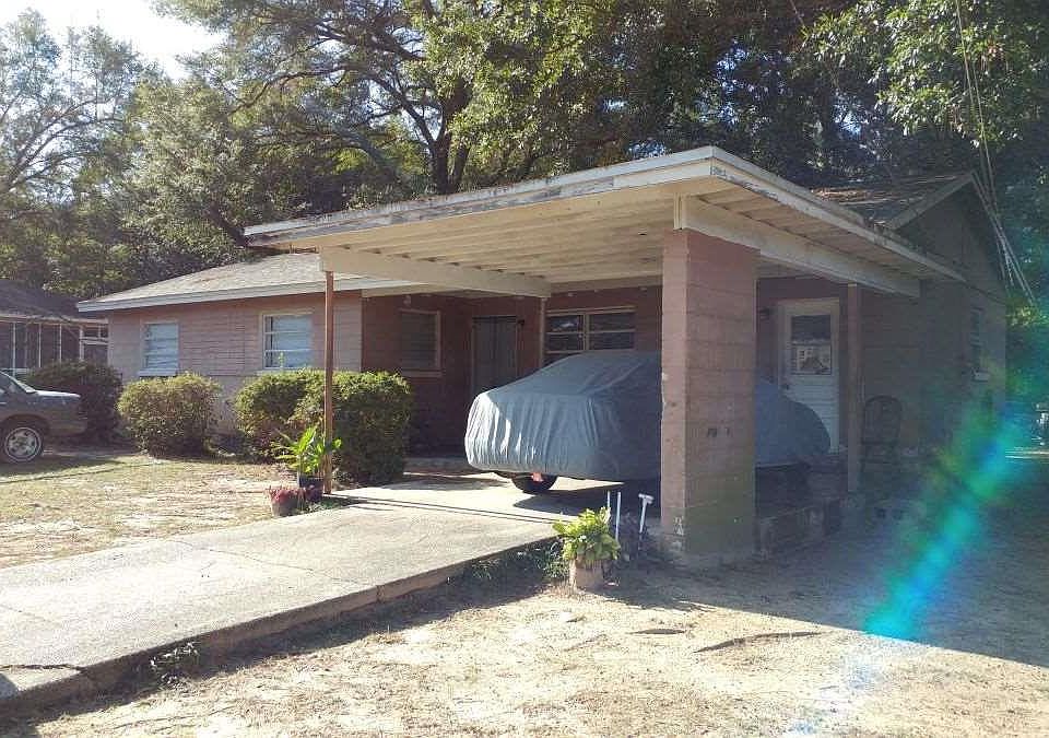 1st image of 4517 Versailles Dr