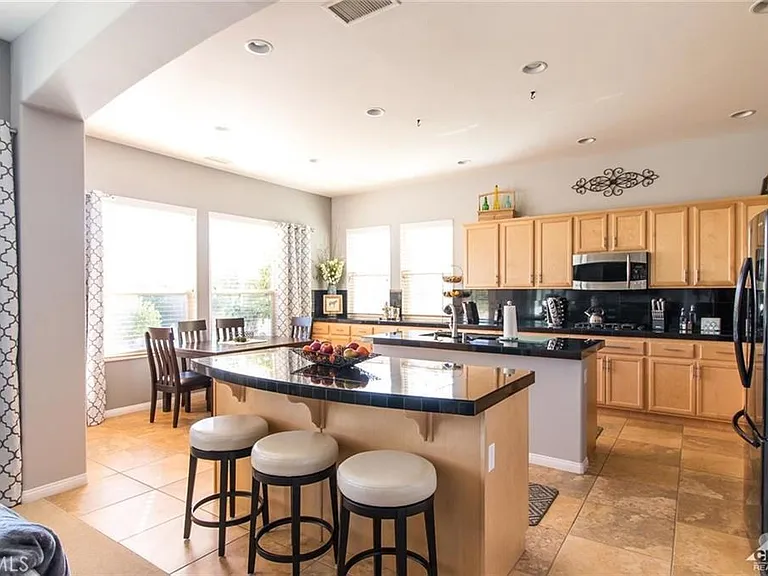 60568 Lace Leaf Ct — Photo 25
