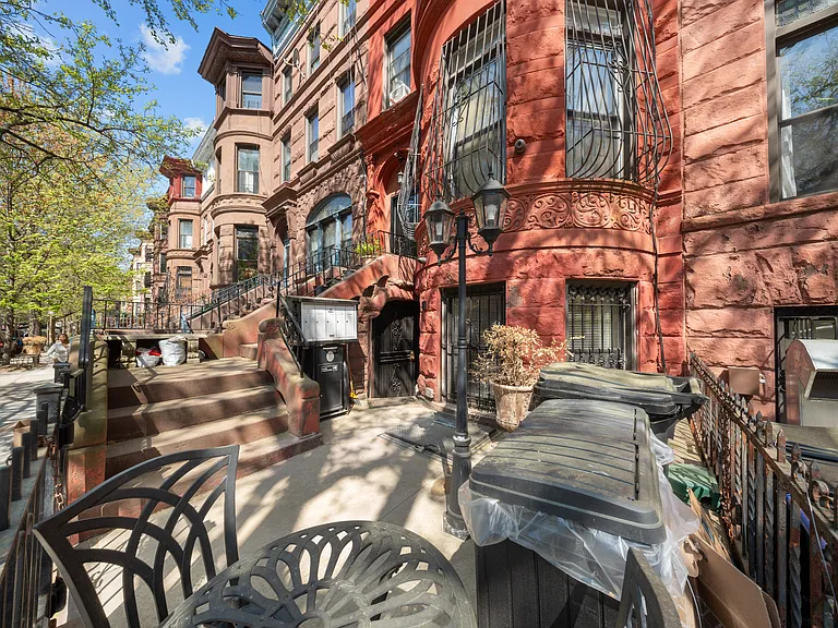 419 Hancock St #1 — Photo 3