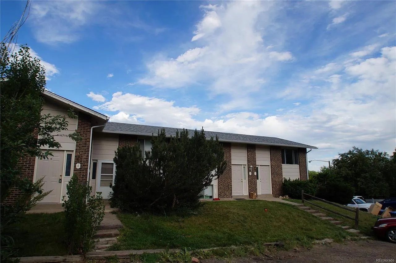 2 bed, 980 sqft, $1,700 — Photo 1