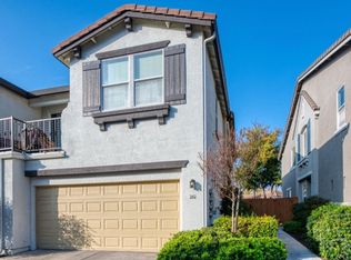 342 N Greco Ln, Clovis, CA