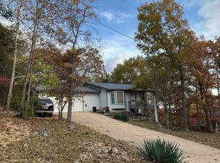 200 Wagonwheel Dr, Camdenton, MO 65020