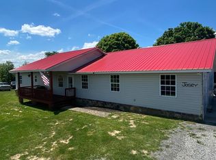 2489 Cove Hill Rd, Pikeville, TN 37367