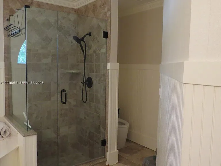 542 N Cypress Dr — Photo 2