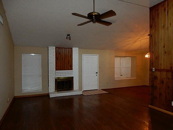 2nd image of 7003 Foxmont Ln
