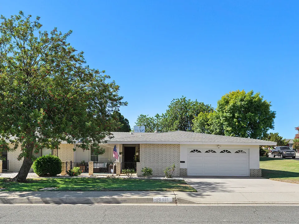25611 Cherry Hills Blvd
