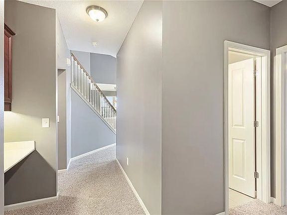 3rd image of 4442 W 159th Ter