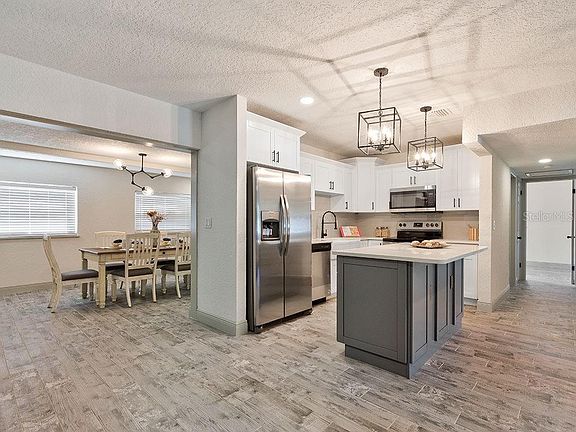 5th image of 83 Arnoni Dr