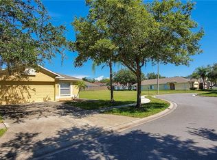 18128 Canal Pointe Dr, Tampa, FL 33647