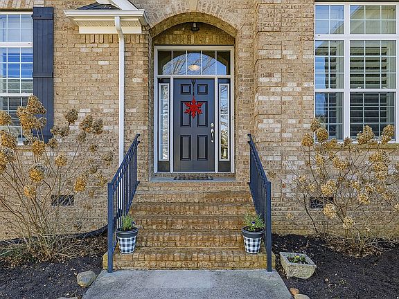3rd image of 7510 Wild Iris Way