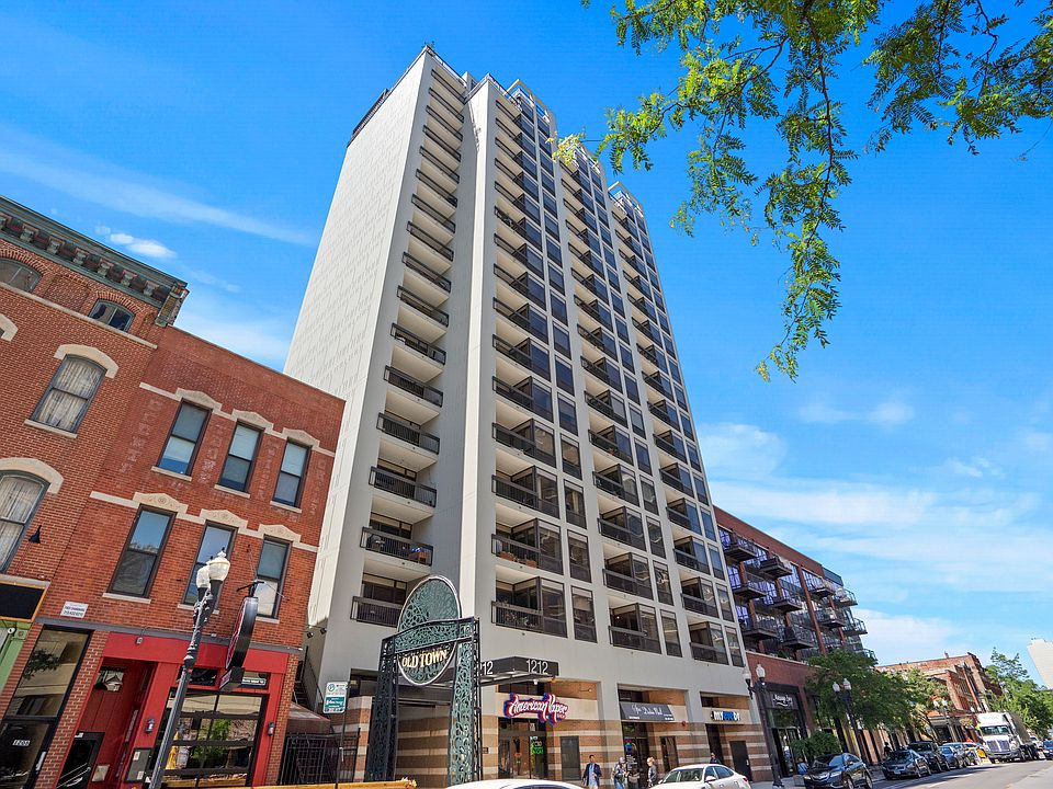 1st image of 1212 N Wells St APT 302
