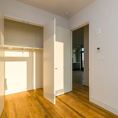 Rented by Nooklyn NYC LLC | media 144