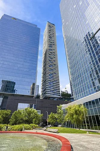 100 Harbour St Photo 1