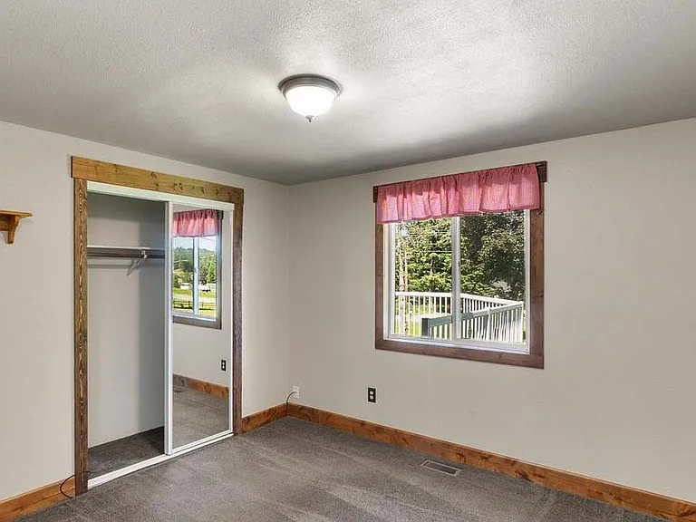 12773 N Hauser Lake Rd — Photo 17