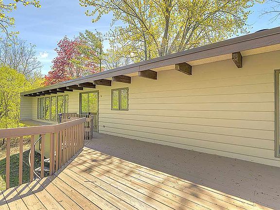 4th image of 5092 Whittier Ln