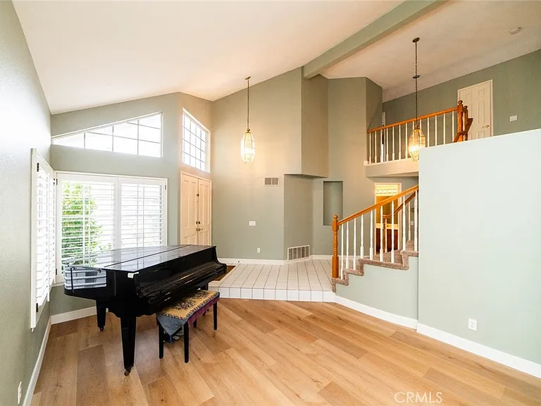 26732 Ashford — Photo 10