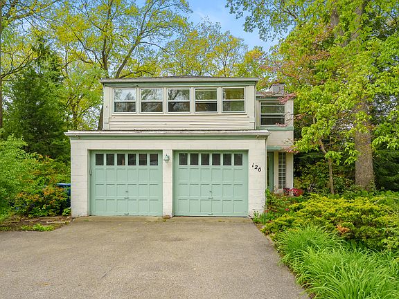 2nd image of 120 Shadywood Ln