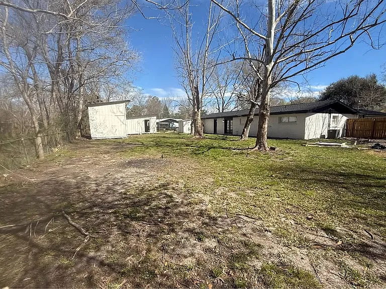 3259 Huff Dr — Photo 3