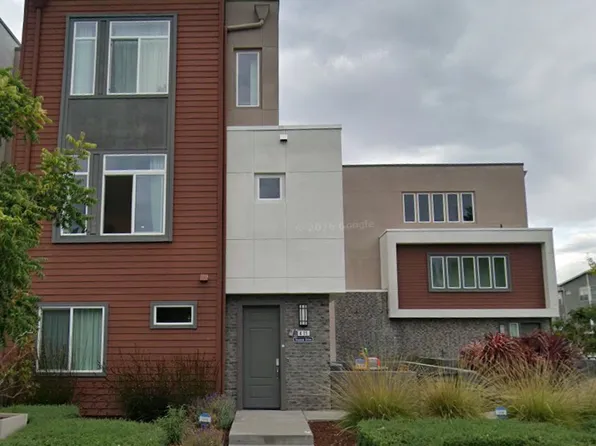 411 Toyama Dr, Sunnyvale, CA 94089