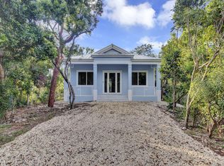 43 Coral Dr, Key Largo, FL 33037