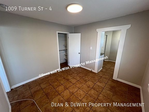 3rd image of 1009 Turner St #4