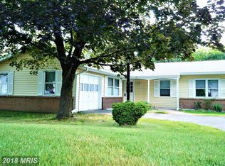 303 S Lincoln Ave, Sterling, VA 20164
