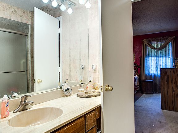 5th image of 9242 Emberglow Ln