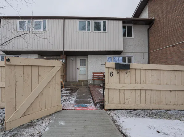 14205 82nd St NW #6, Edmonton, AB T5E 2V7